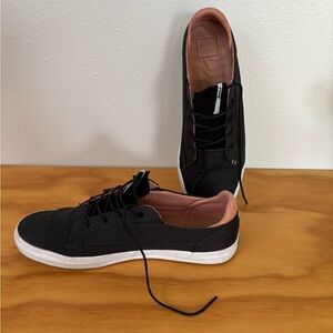 Reef Women’s Iris Canvas Cushioned Shoes